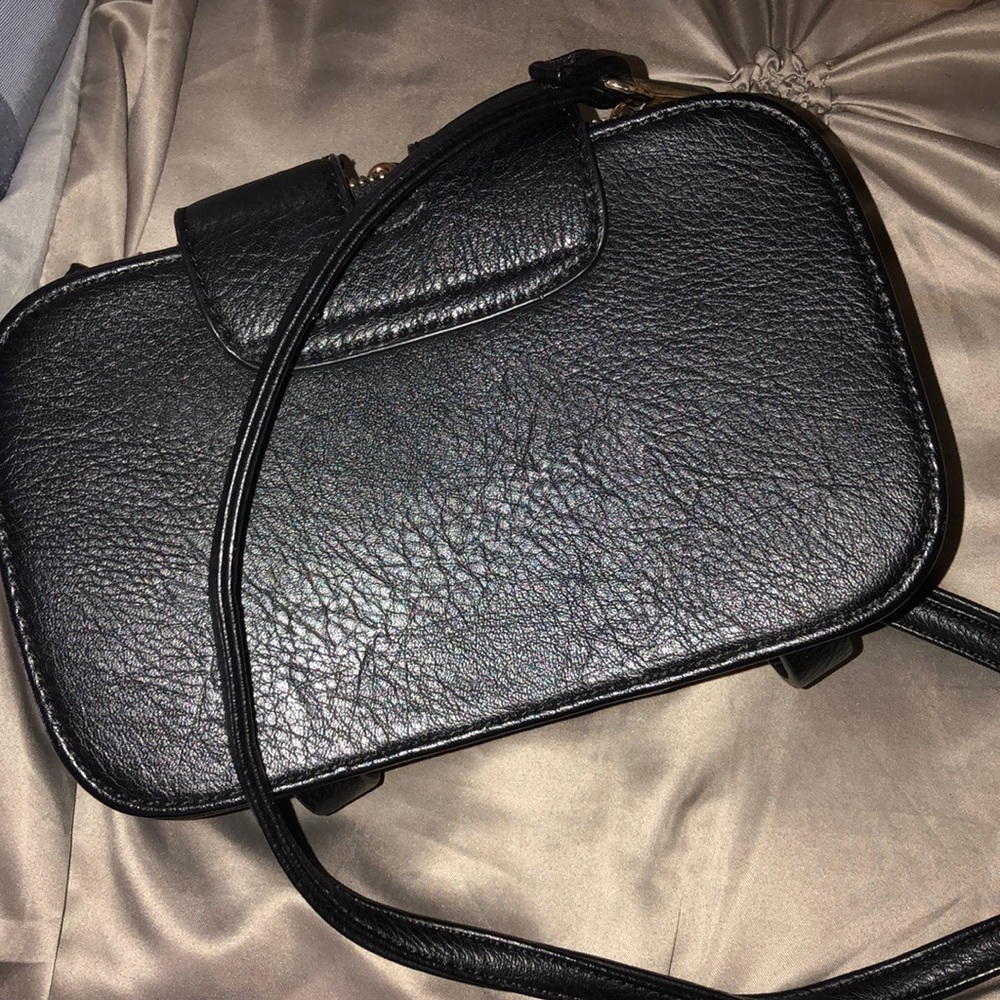 Purse - Picture 3 of 3